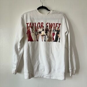 Taylor swift tour Taylor’s version red sweatshirt crewneck. Sz small.